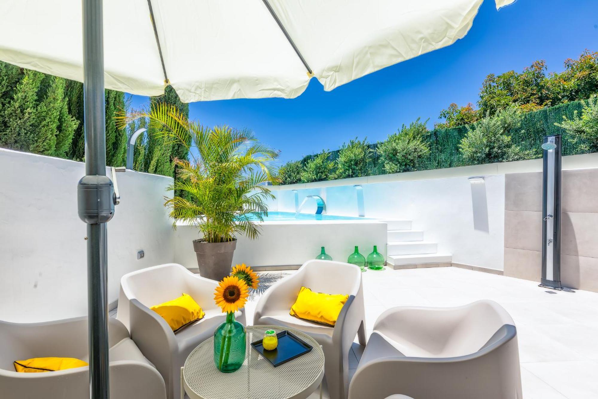 Bayton House Holiday home *